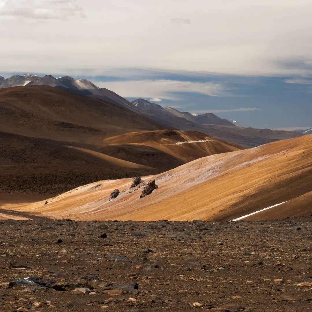 Algunos paisajes del Altiplano de la región de Atacama, al interior de Copiapó.
Por aqui volveremos a estar en una nueva expedición de aventuras este 2026.
Destino en preparación!!
